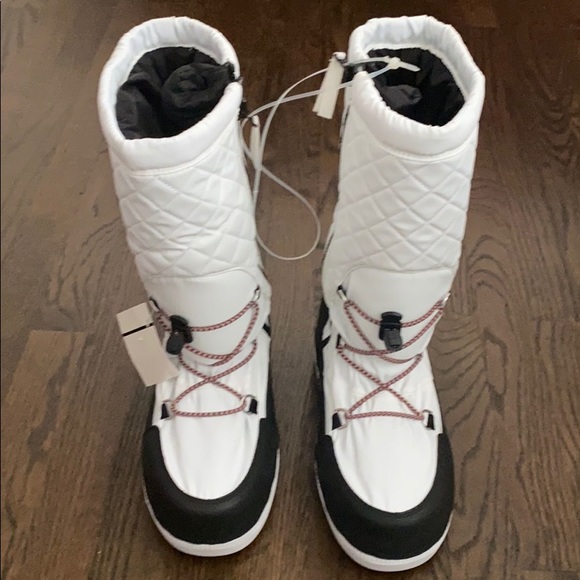 hunter quilted snow boots